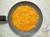 Фото приготовления рецепта: Картофельные оладьи на кефире - шаг №10