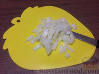Фото приготовления рецепта: Скумбрия, фаршированная сыром и петрушкой - шаг №6
