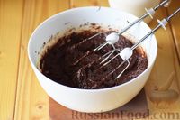 Фото приготовления рецепта: Шоколадная помадка с вишней и миндалем - шаг №7