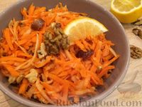 Фото приготовления рецепта: Витаминный салат из моркови, яблок, фиников и орехов - шаг №11