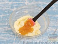 Фото приготовления рецепта: Медовое печенье с орехами - шаг №4