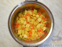 Фото приготовления рецепта: Картофельный суп-пюре с грибами - шаг №8