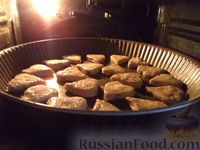 Фото приготовления рецепта: Печенье с изюмом «Лариса» - шаг №14