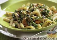 Фото к рецепту: Макароны с креветками, зеленым горошком и базиликом