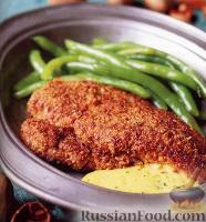 Фото к рецепту: Курица с орехами и горчичным соусом