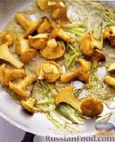 Фото приготовления рецепта: Картофельное «рёшти» с грибами - шаг №3