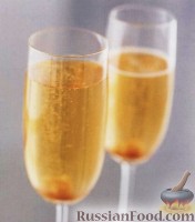 Фото к рецепту: Коктейль с шампанским (Champagne Cocktail)