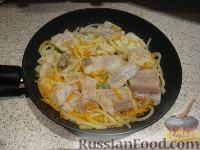 Фото приготовления рецепта: Пангасиус с овощами - шаг №6
