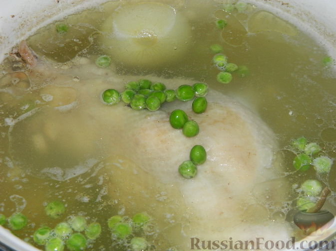Суп-пюре из зеленого горошка и кабачка
