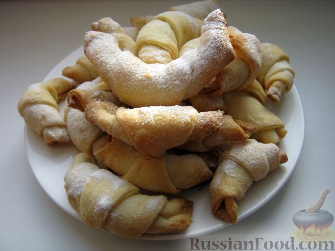 Рогалики из слоеного теста – рецепт приготовления с фото от rov-hyundai.ru