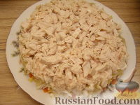 Фото приготовления рецепта: Салат с курицей "Грибная полянка" - шаг №14