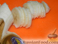 Фото приготовления рецепта: Картофельная запеканка с замороженными овощами и сыром - шаг №1