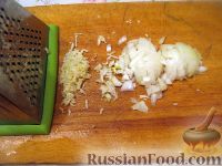 Фото приготовления рецепта: Салат из фасоли по-болгарски - шаг №5