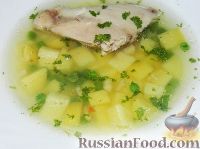 Фото к рецепту: Картофельный суп с курицей и зеленым горошком