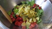 Фото приготовления рецепта: Салат "Нисуаз" с тунцом и картофелем - шаг №10