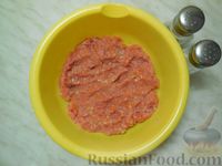 Фото приготовления рецепта: Чечевичный суп с фрикадельками и рисом - шаг №6