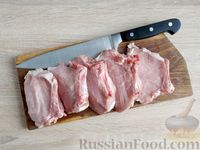 Фото приготовления рецепта: Маринованная свинина в духовке - шаг №2