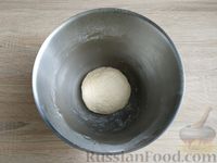 Фото приготовления рецепта: Картофельная фокачча с помидорами - шаг №9