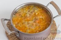 Фото приготовления рецепта: Суп-пюре из нута, с помидорами и сельдереем - шаг №12