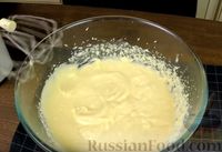 Фото приготовления рецепта: Творожные капкейки с кремом из маскарпоне - шаг №6