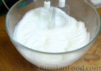 Фото приготовления рецепта: Пышный омлет "Пуляр" на сковороде - шаг №3