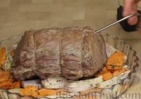 Фото приготовления рецепта: Сочная запечённая говядина в духовке - шаг №11