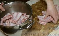 Фото приготовления рецепта: Копчёные свиные рёбрышки - шаг №3