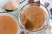Фото приготовления рецепта: Шоколадный пудинг с агар-агаром - шаг №11