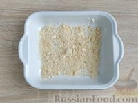 Фото приготовления рецепта: Салака, запечённая в молоке и панировочных сухарях - шаг №3
