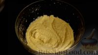 Фото приготовления рецепта: Апельсиновый пирог (без пшеничной муки) - шаг №11
