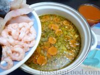Фото приготовления рецепта: Рыбный суп с морепродуктами - шаг №20