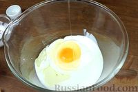 Фото приготовления рецепта: Закусочные кексы с яйцом и беконом - шаг №8