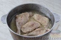 Фото приготовления рецепта: Утка, запечённая с квашеной капустой и рисом - шаг №8