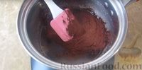 Фото приготовления рецепта: Шоколадная колбаса с орехами - шаг №5
