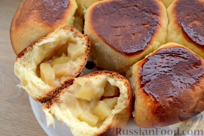 Творожные пирожки с карамелизированными яблоками (в духовке)