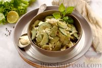Фото к рецепту: Салат из капусты, огурцов и яиц