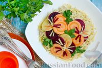 Фото к рецепту: Салат "Анютины глазки" с куриным филе, морковью и яичными блинчиками