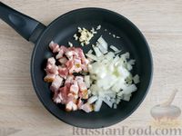Фото приготовления рецепта: Запеканка из макарон с беконом и сыром - шаг №4