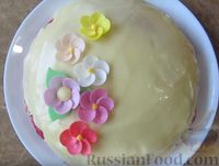 Фото приготовления рецепта: Блинный торт с клубникой и творогом - шаг №17