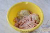 Фото приготовления рецепта: Жареная картошка с цветной капустой, сыром и яйцами - шаг №1