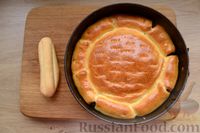 Фото приготовления рецепта: Дрожжевой пирог "Хот-дог" с сосисками и сыром - шаг №15