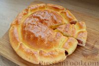Фото приготовления рецепта: Дрожжевой пирог "Хот-дог" с сосисками и сыром - шаг №16