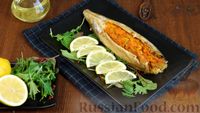 Фото приготовления рецепта: Запечённая скумбрия в духовке, фаршированная морковью и луком - шаг №11