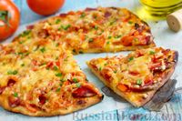 Фото приготовления рецепта: Дрожжевая пицца с колбасой, помидорами и сыром - шаг №15