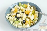 Фото приготовления рецепта: Фруктовый салат с яблоками, грушами и киви - шаг №6