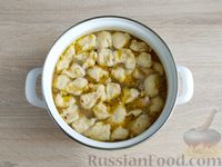 Фото приготовления рецепта: Куриный суп с клёцками - шаг №13