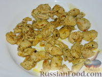 Фото приготовления рецепта: Куриные голени в пряном молочном маринаде, жаренные на сковороде - шаг №2