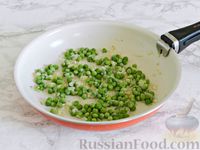Фото приготовления рецепта: Паста со шпинатом и зелёным горошком - шаг №6