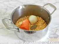 Фото приготовления рецепта: Гороховый суп-пюре с беконом - шаг №4