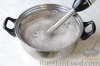Фото приготовления рецепта: Суп-пюре из шампиньонов с чесноком - шаг №14